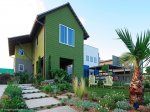 fab-architecture-modern-farmhouse-exterior4-via-smallhousebliss.jpg